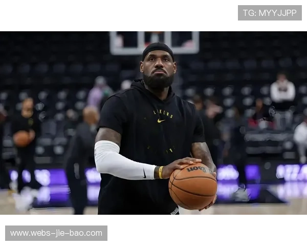 詹姆斯第22次入选全明星：攻防贡献引发联盟标准讨论