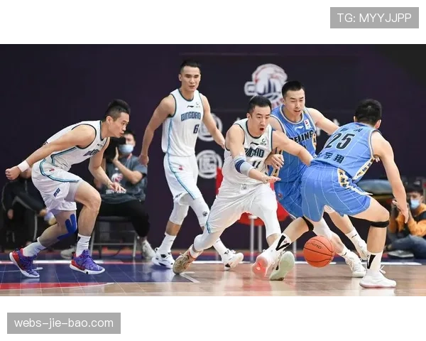 通讯:CBA与某科技公司合作,研发新一代球员可穿戴数据设备 通讯:CBA与某科技公司合作,研发新一代球员可穿戴数据设备